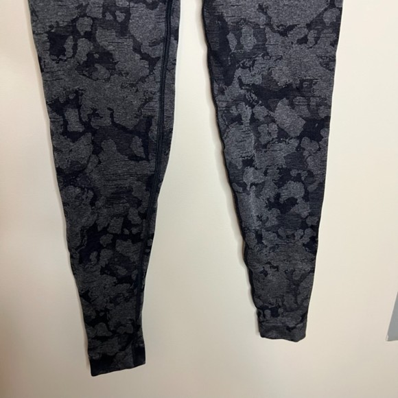 Gymshark Adapt Black Camo High Rise Leggings Small - Picture 5 of 11